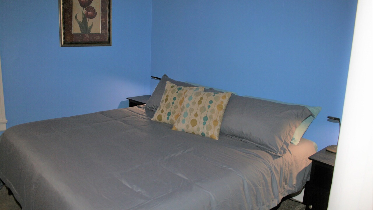Photo of Bedroom in Seneca Falls