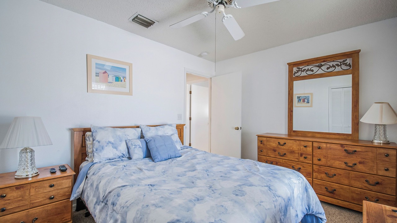 Photo of Bedroom in Lindfields