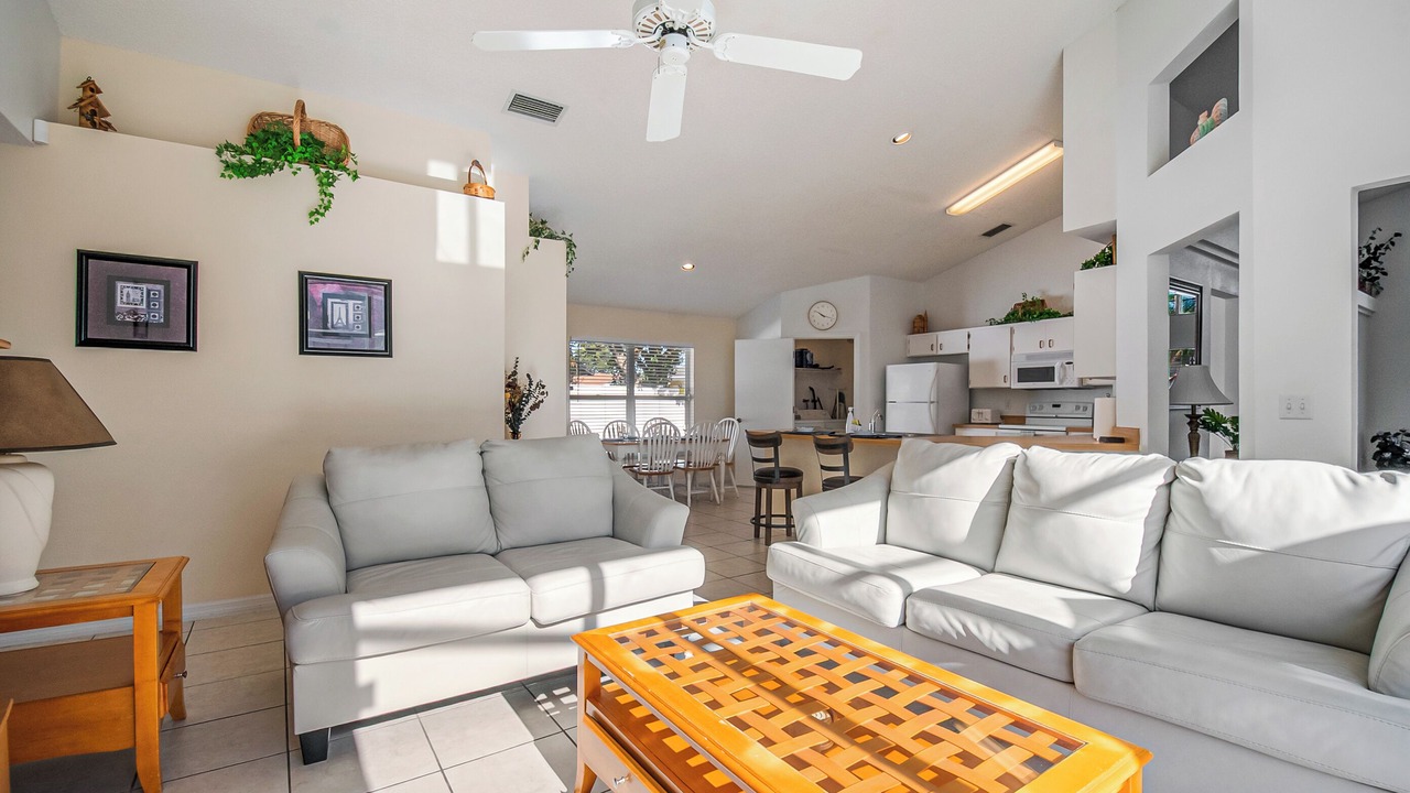 Photo of Livingroom in Lindfields