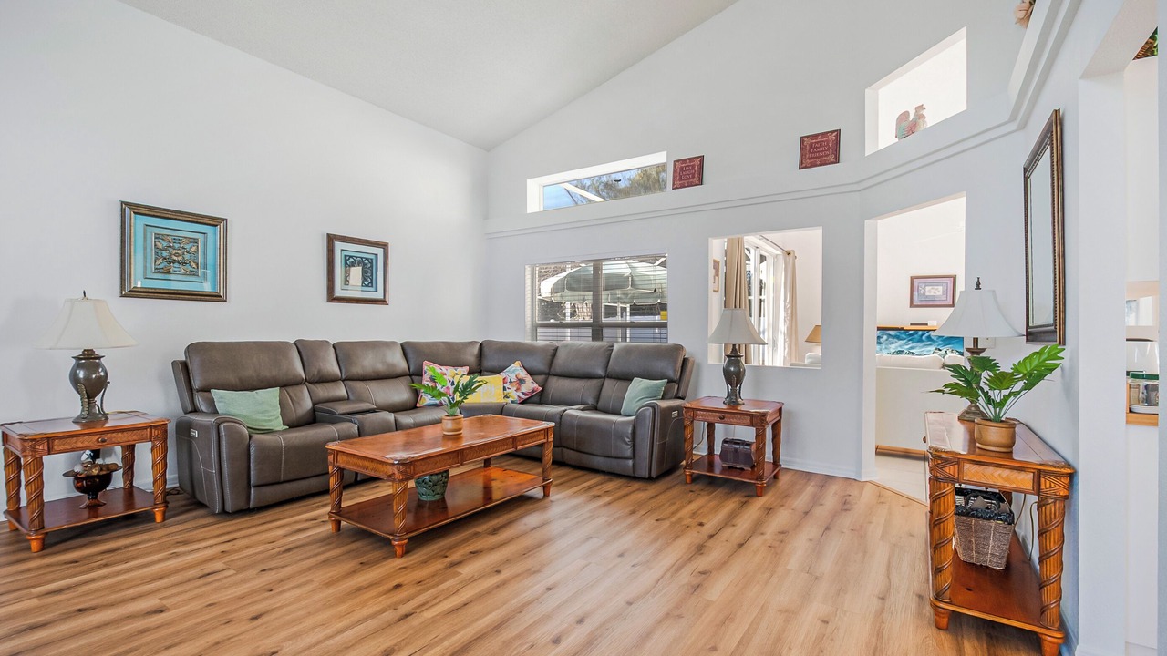 Photo of Livingroom in Lindfields