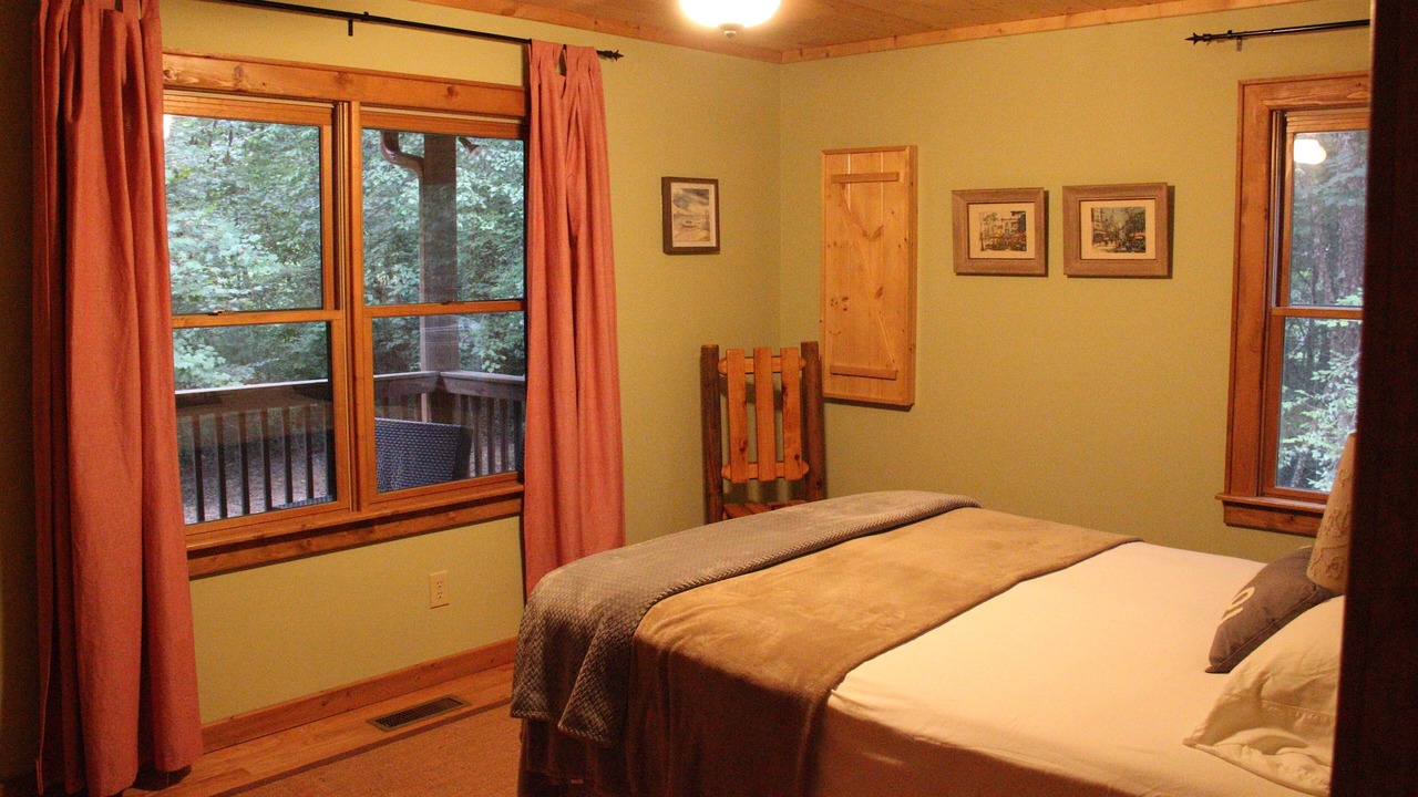 Photo of Bedroom in Mineral Bluff