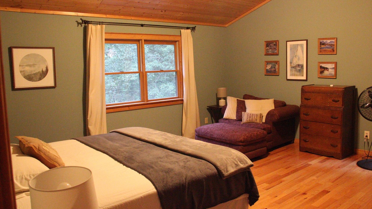 Photo of Bedroom in Mineral Bluff