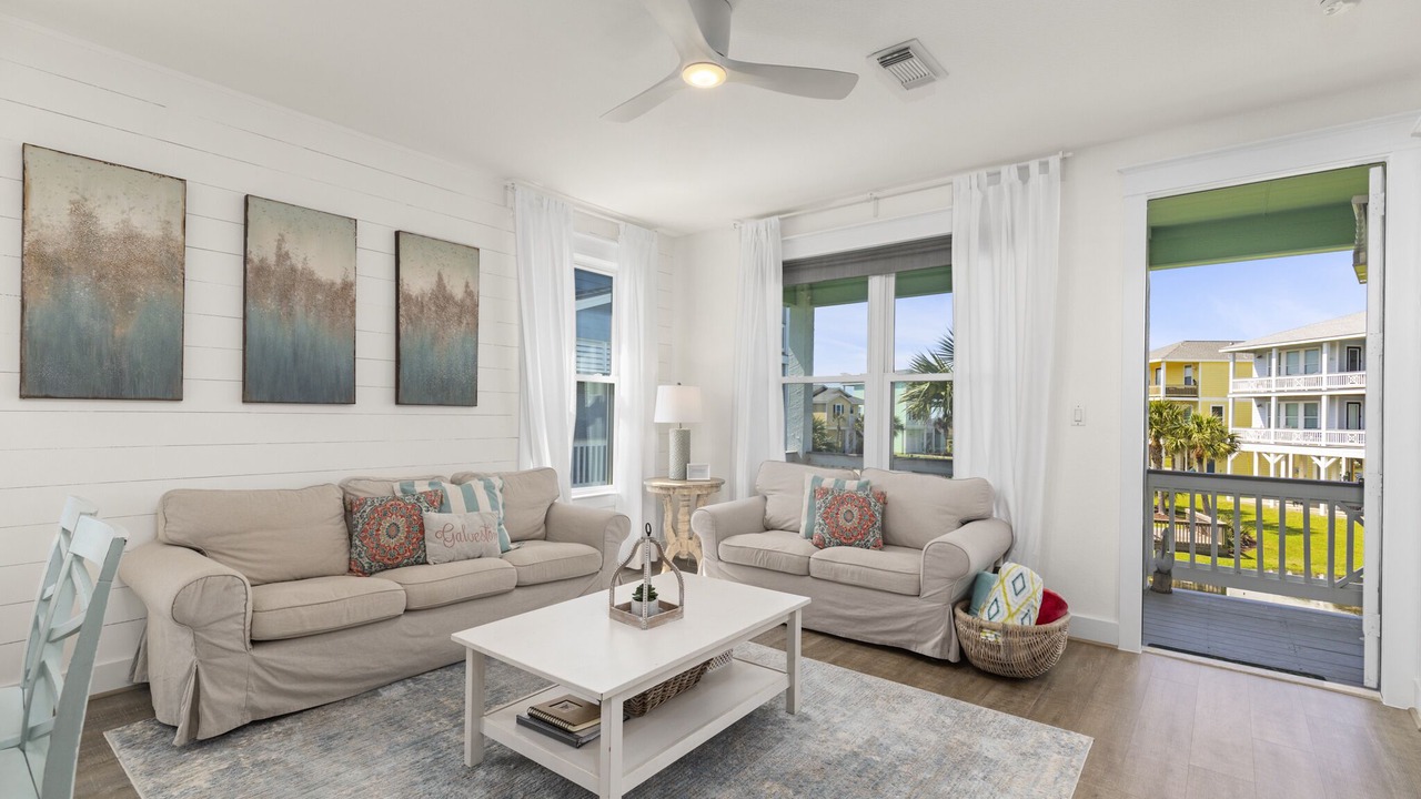 Photo of Livingroom in Galveston