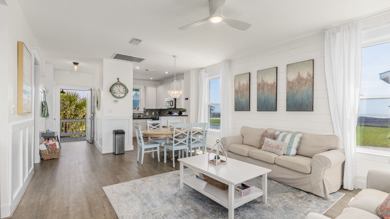 Photo of Livingroom in Galveston