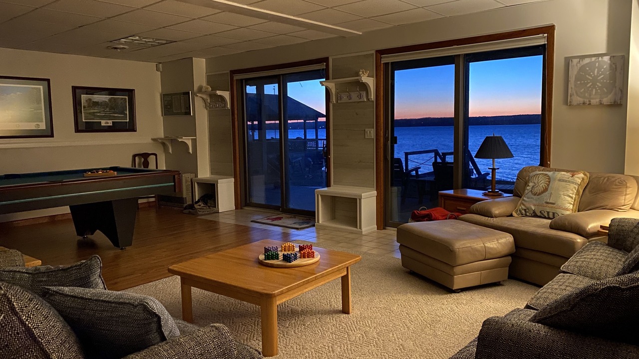 Photo of Livingroom in Seneca Falls