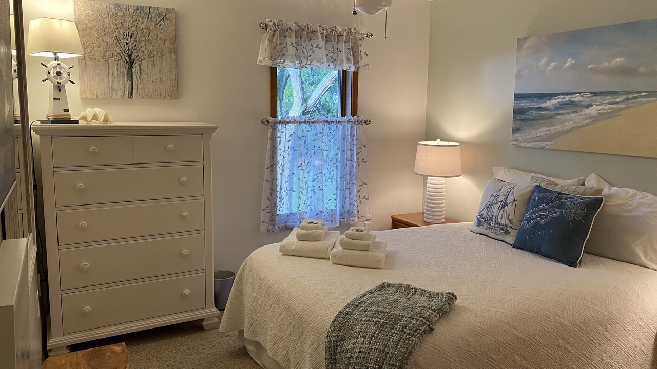 Photo of Bedroom in Seneca Falls