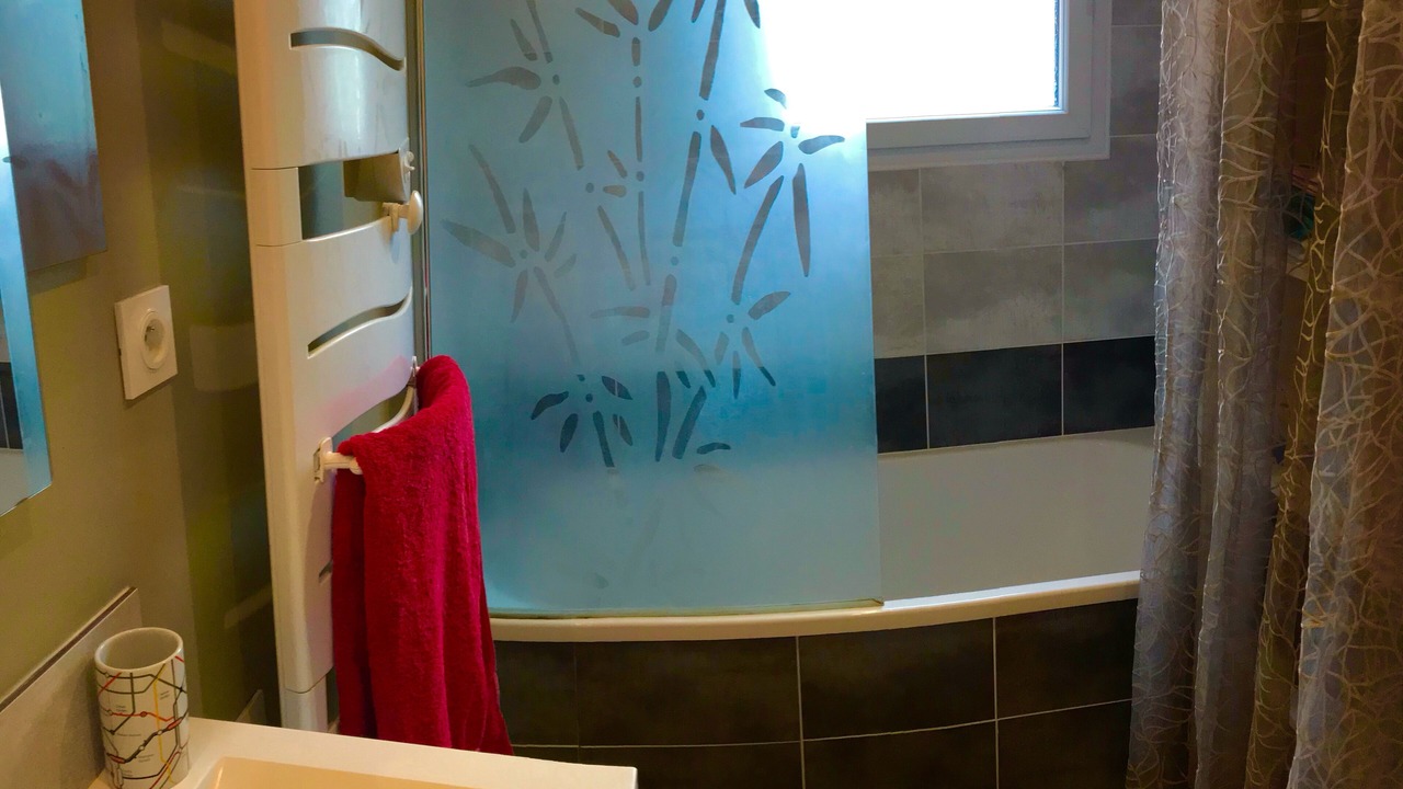 Photo of Bathroom in Orbeil