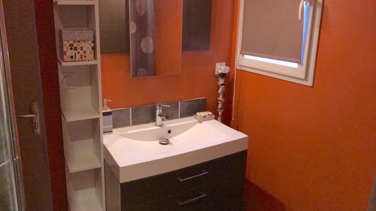 Photo of Bathroom in Orbeil