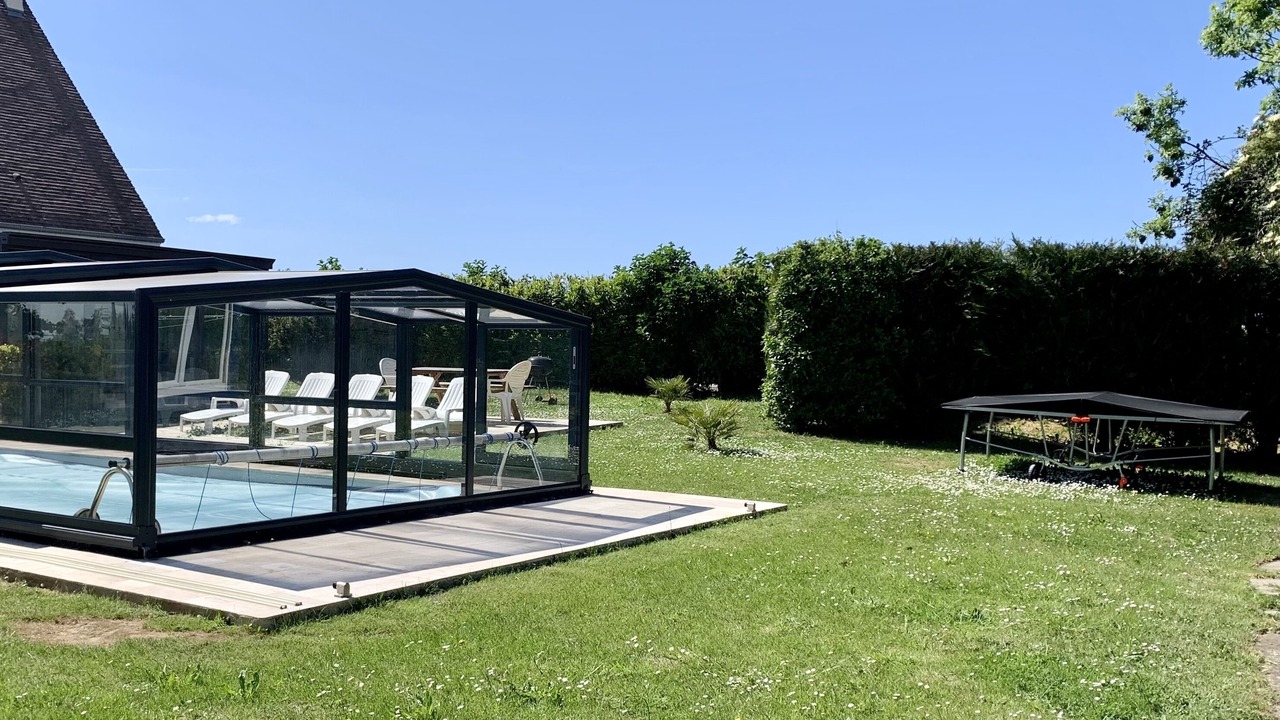 Photo of Outdoor in Petiville