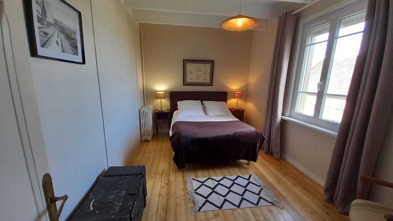 Photo of Bedroom in Plougasnou