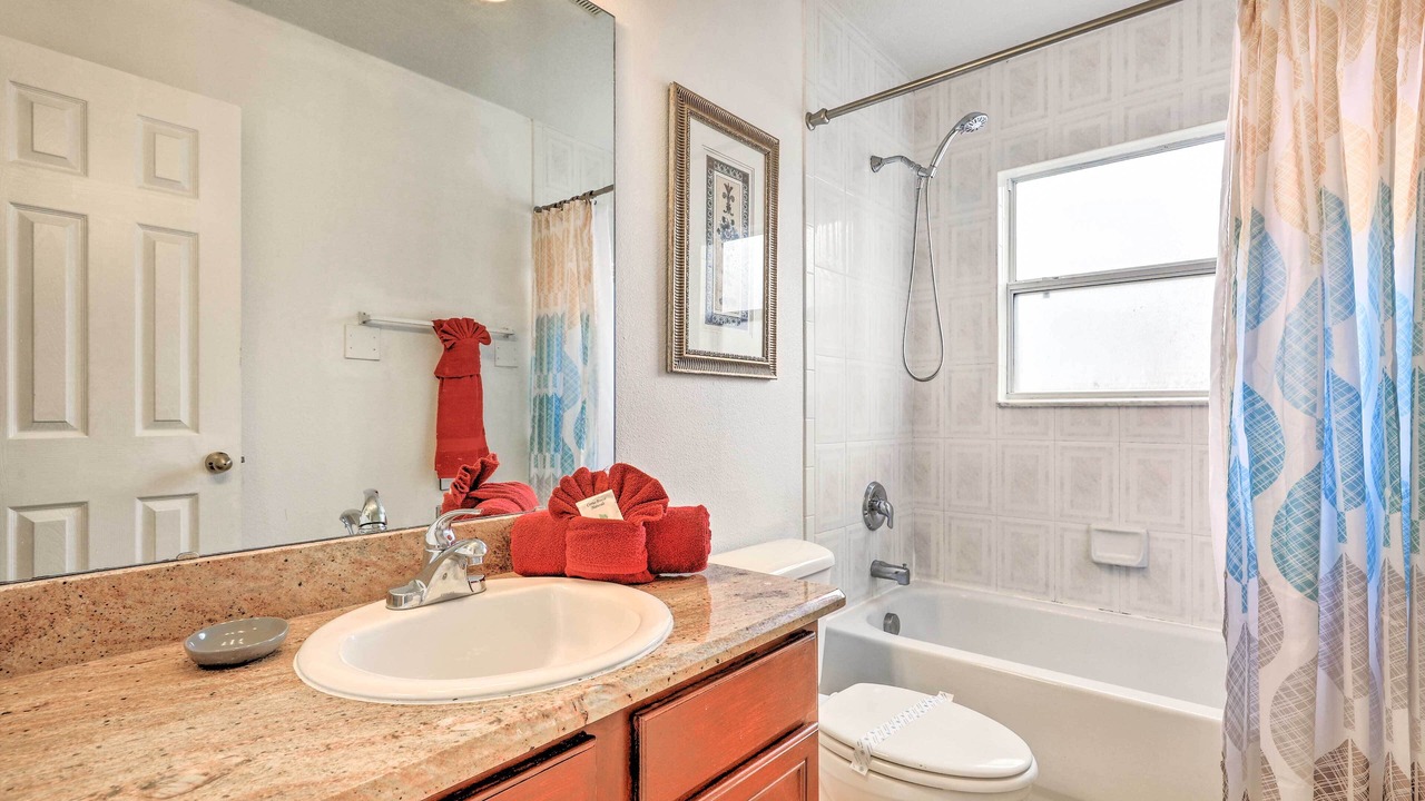 Photo of Bathroom in Crystal Cove