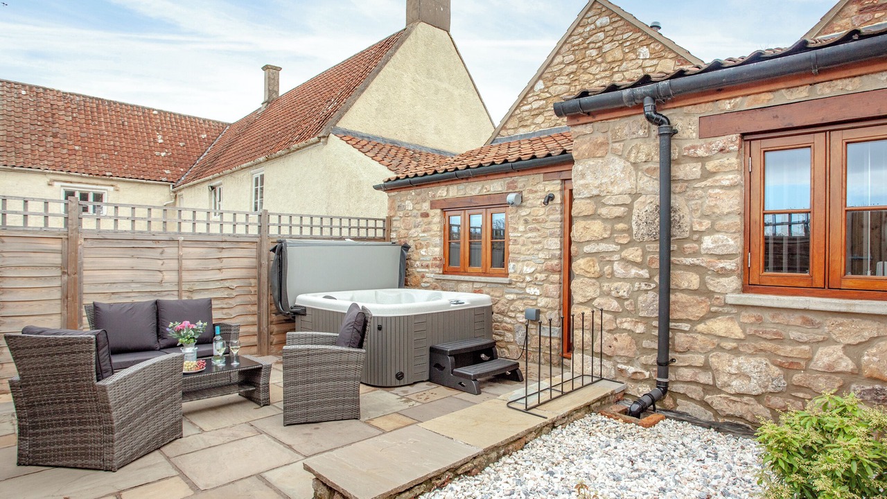 Photo of Others in Hewish