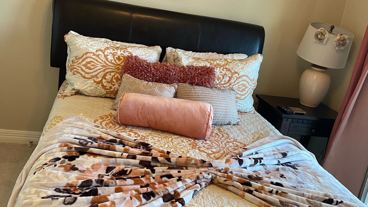 Photo of Bedroom in Seven Coves
