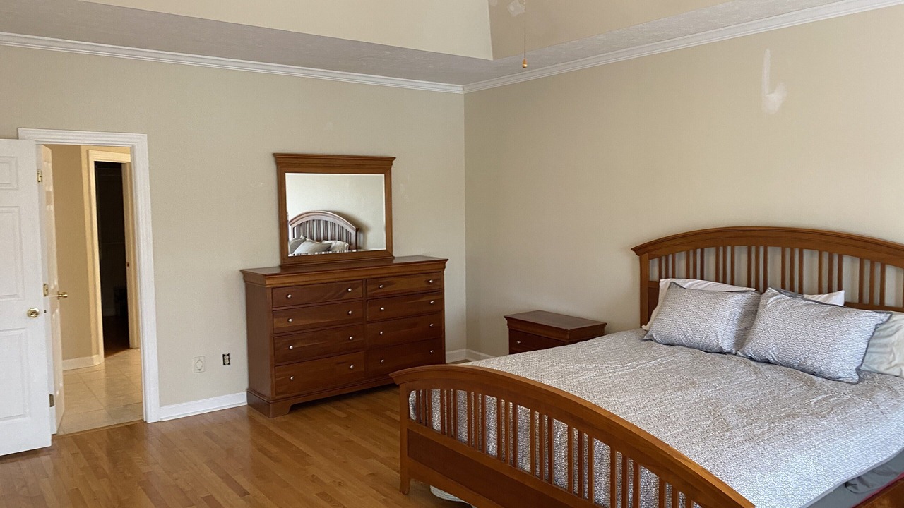 Photo of Bedroom in Kuttawa