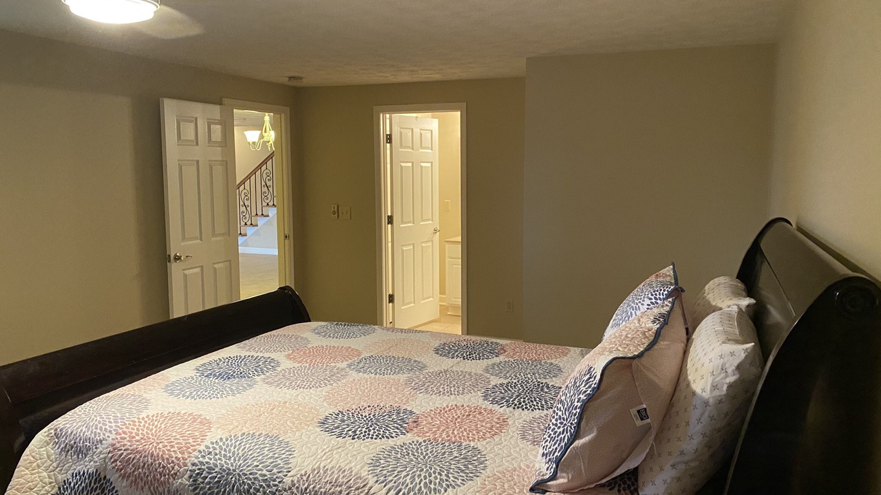 Photo of Bedroom in Kuttawa