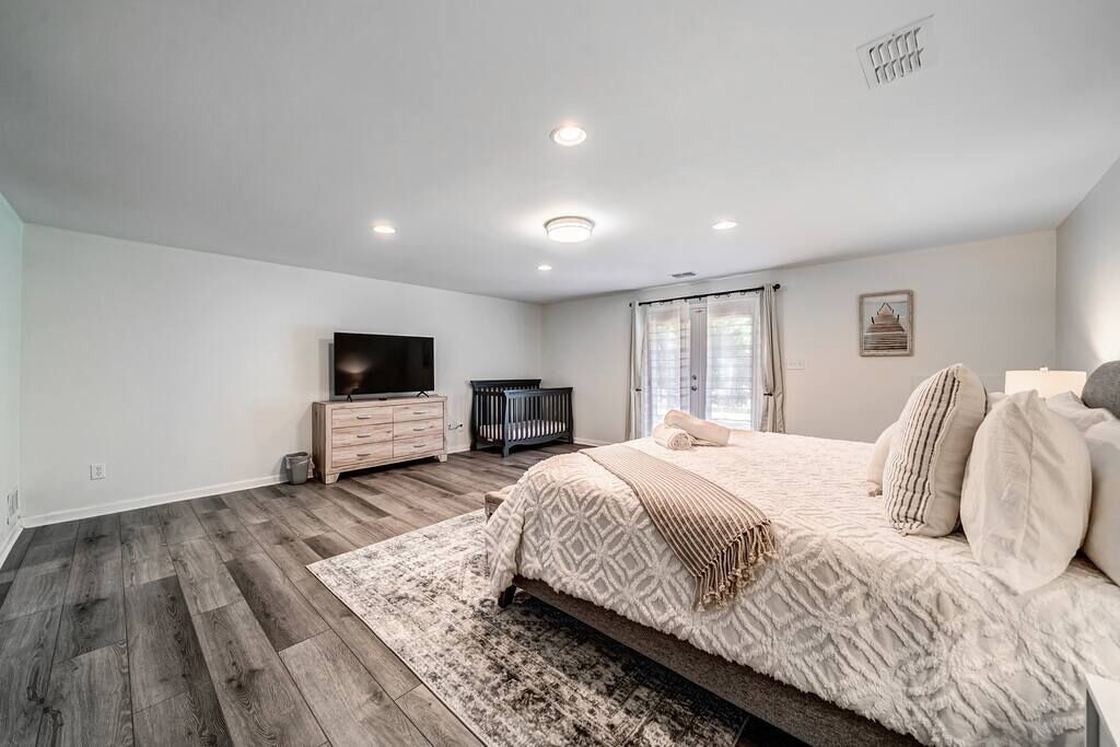 Photo of Others in Conyers