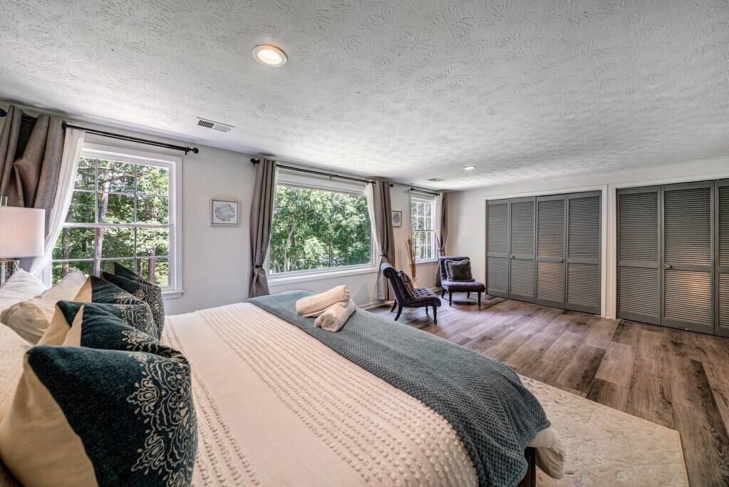 Photo of Others in Conyers