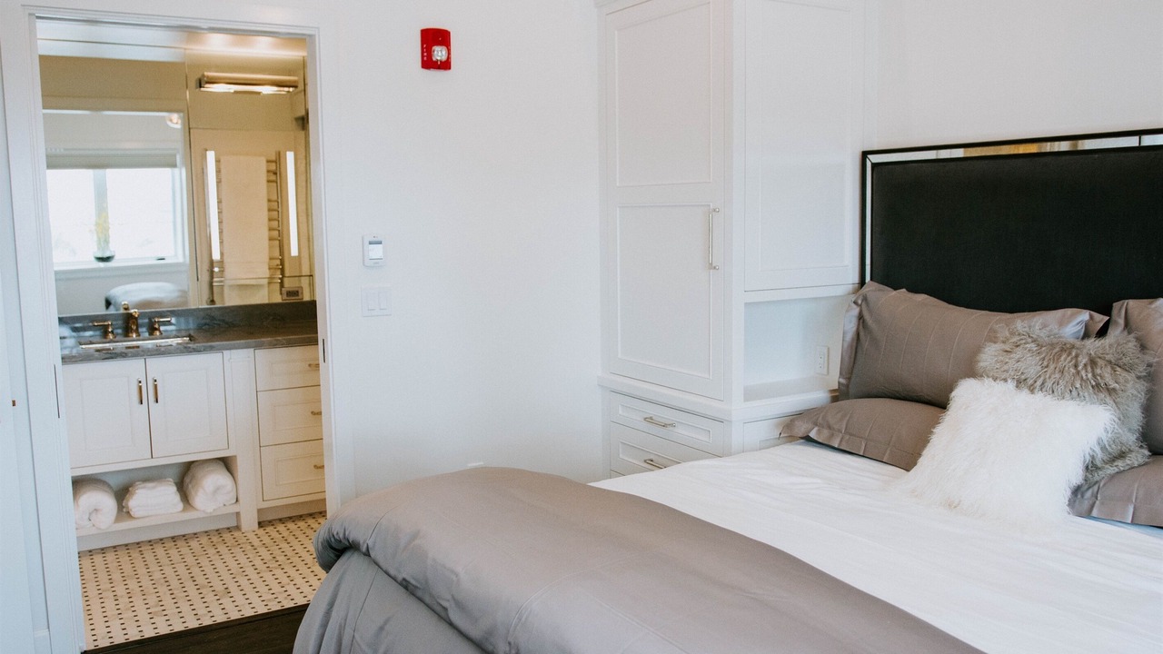 Photo of Bathroom in Golden Rectangle