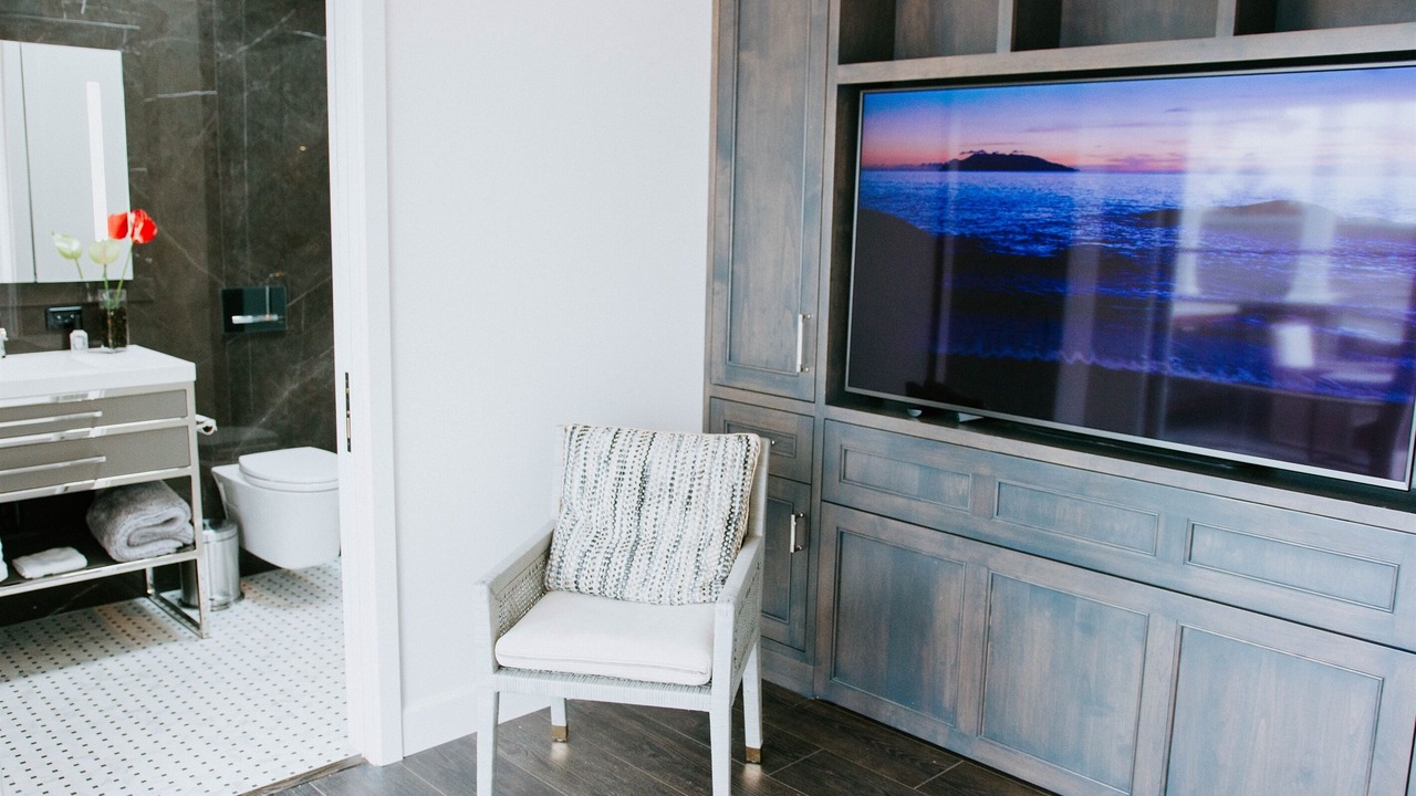 Photo of Others in Golden Rectangle