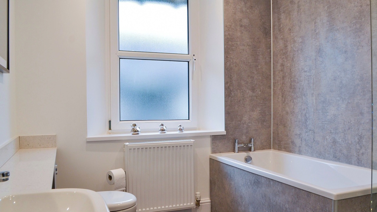 Photo of Bathroom in Waterhead