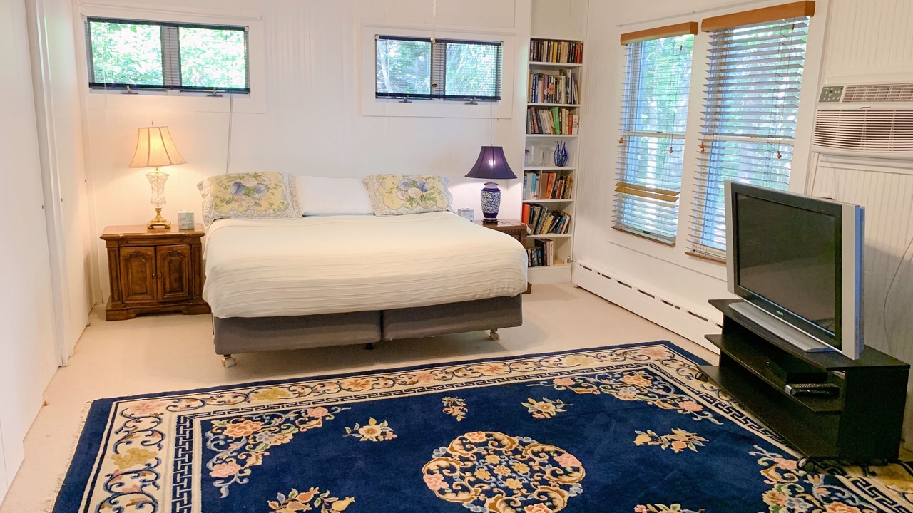 Photo of Bedroom in Mattituck