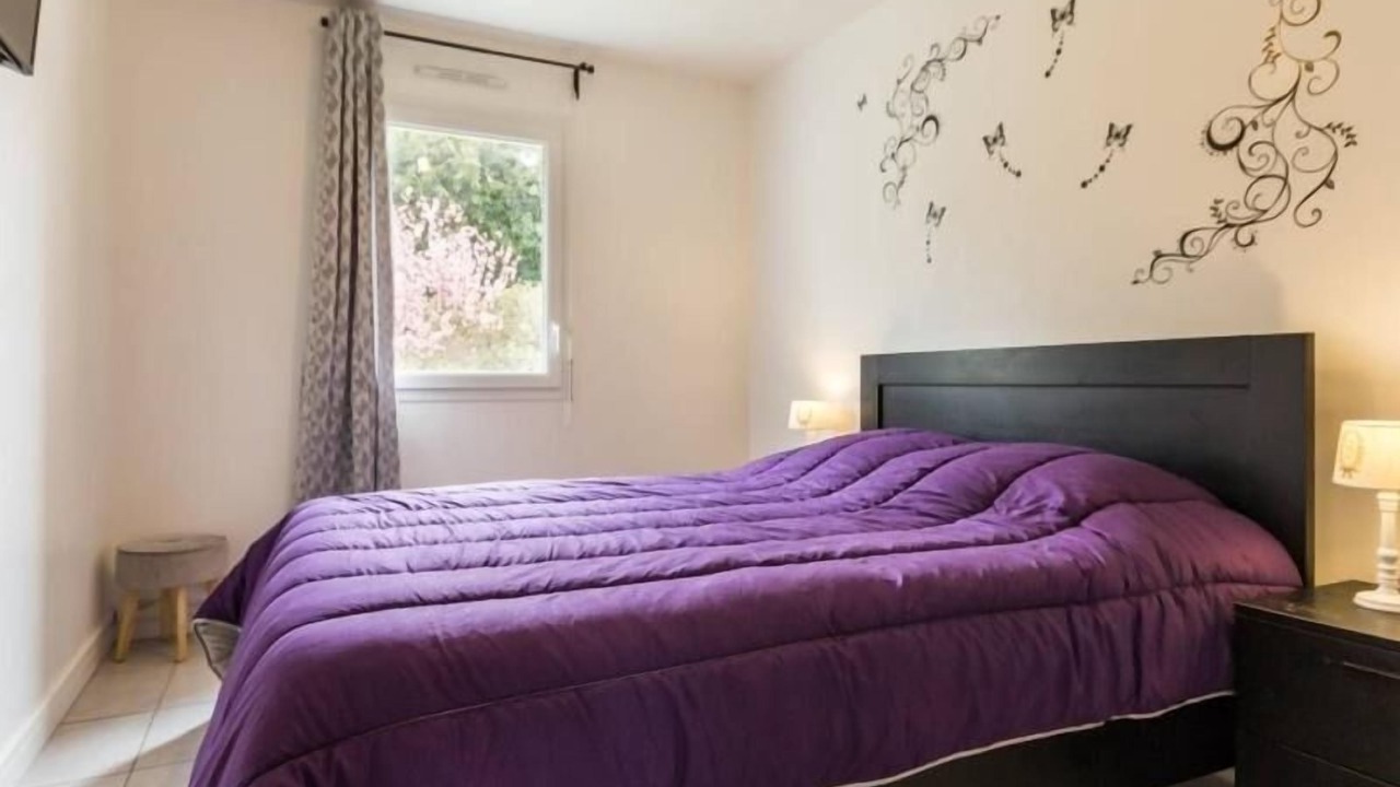 Photo of Bedroom in Nozay