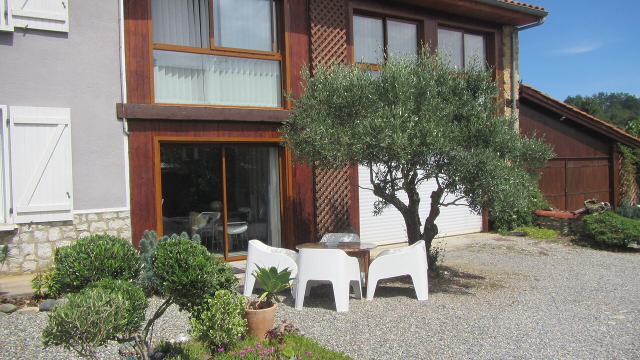 Photo of Outdoor in Villeneuve-de-Riviere