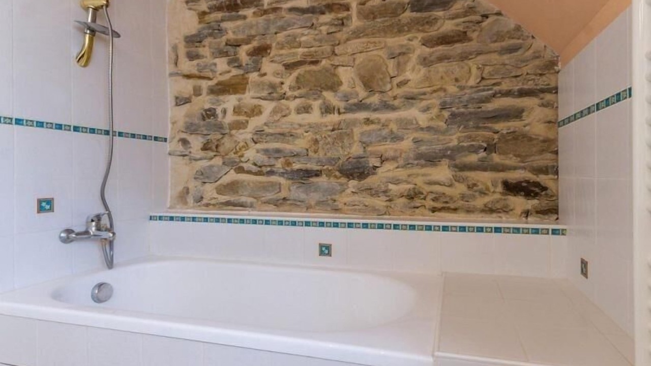 Photo of Bathroom in La Chapelle-des-Marais