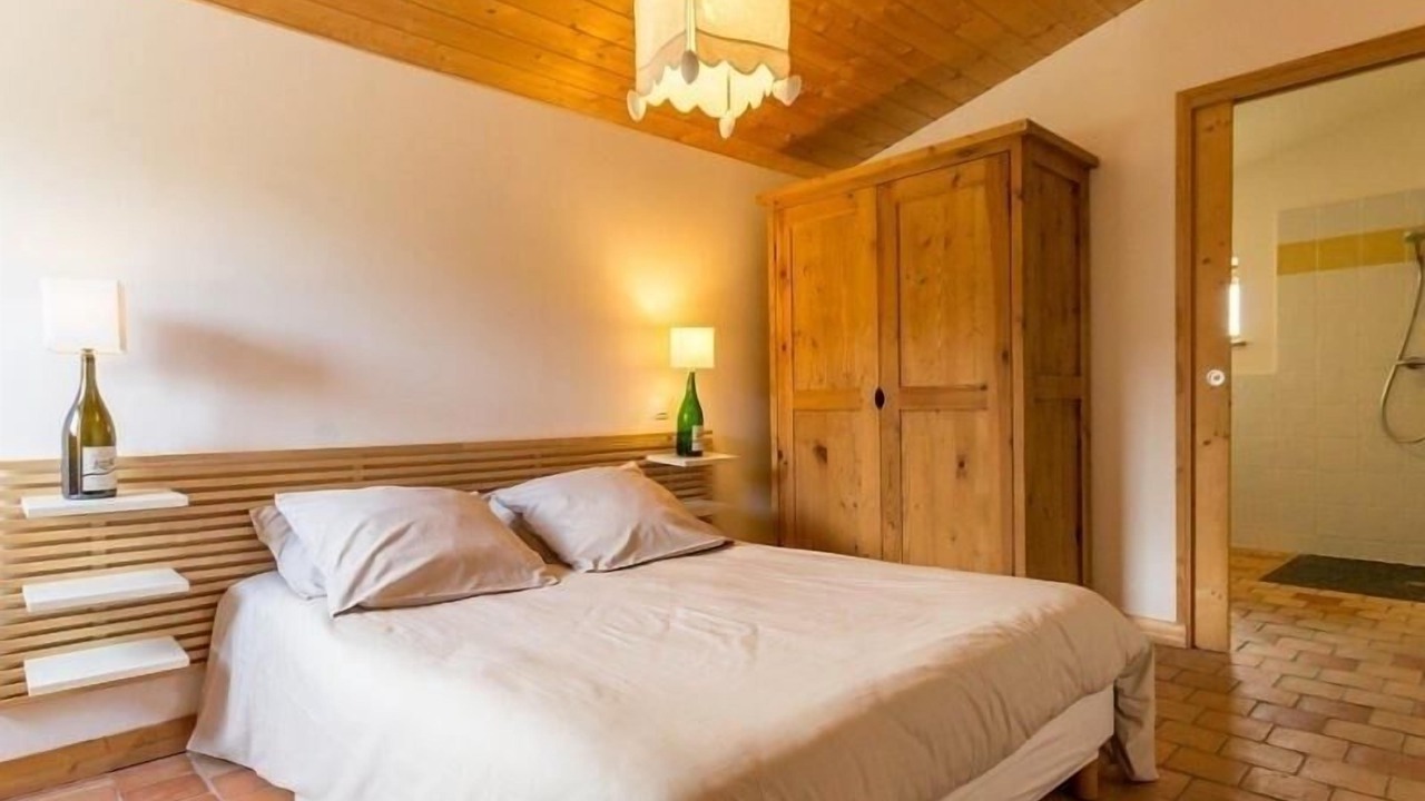 Photo of Bedroom in Le Cellier