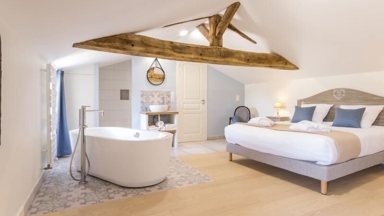 Photo of Bedroom in Chateau-Thebaud