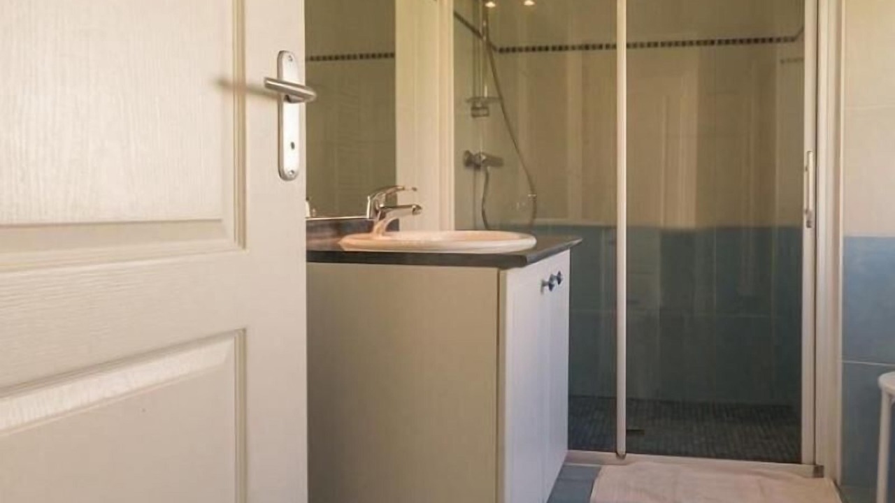 Photo of Bathroom in Saint-Pere-en-Retz