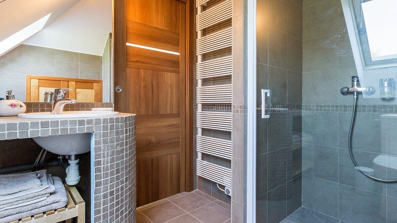Photo of Bathroom in Saint-Etienne-de-Montluc