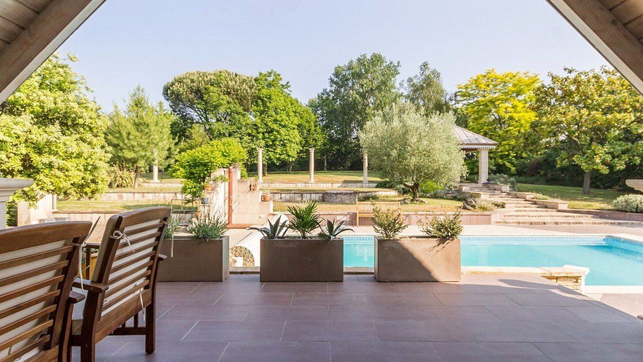 Photo of Outdoor in Saint-Etienne-de-Montluc