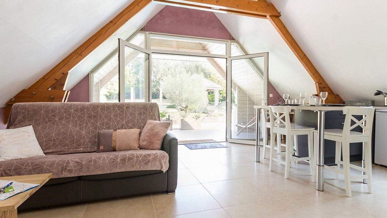 Photo of Livingroom in Saint-Etienne-de-Montluc