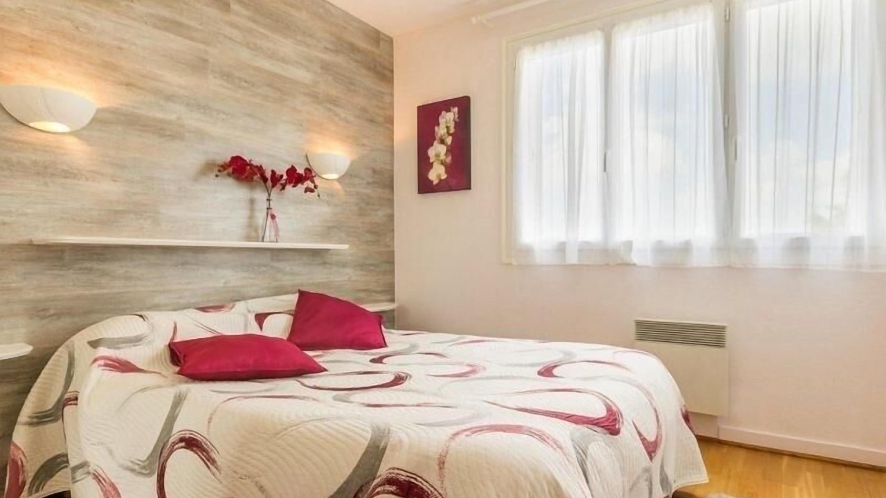 Photo of Bedroom in Saint-Hilaire-de-Chaleons
