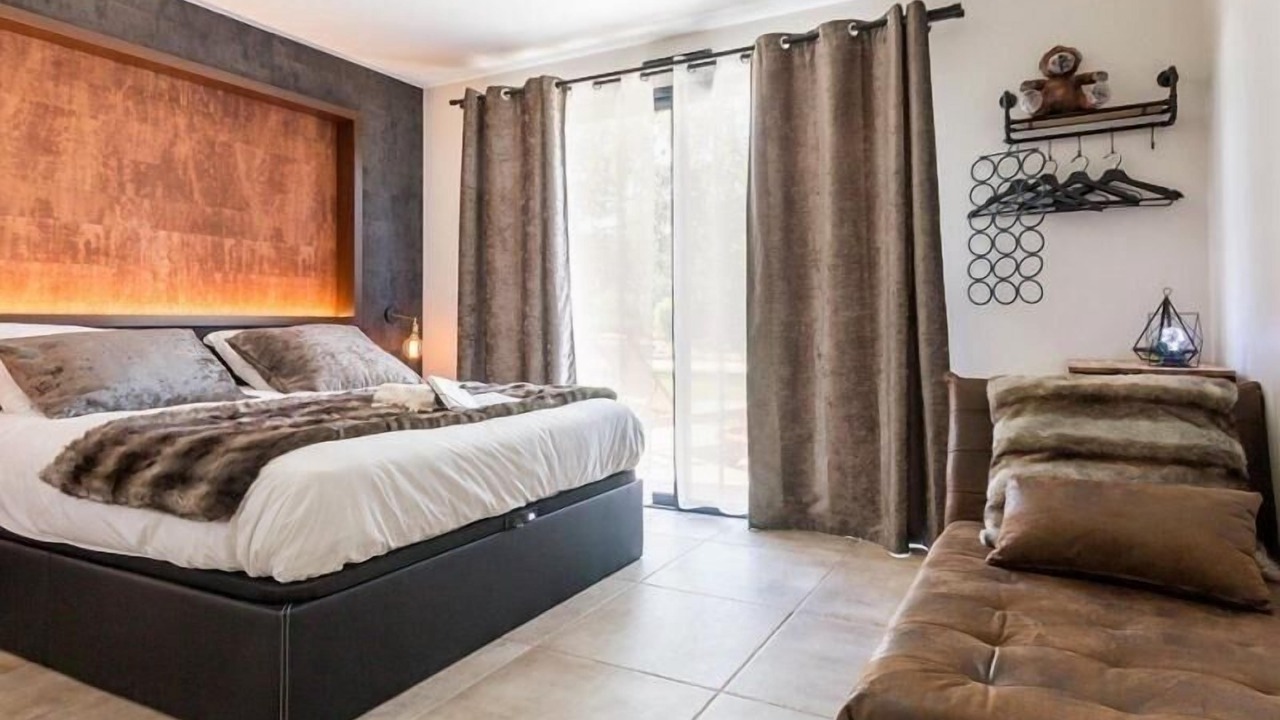 Photo of Bedroom in Ligne