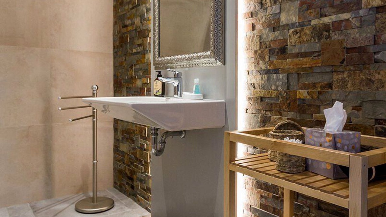 Photo of Bathroom in Ligne