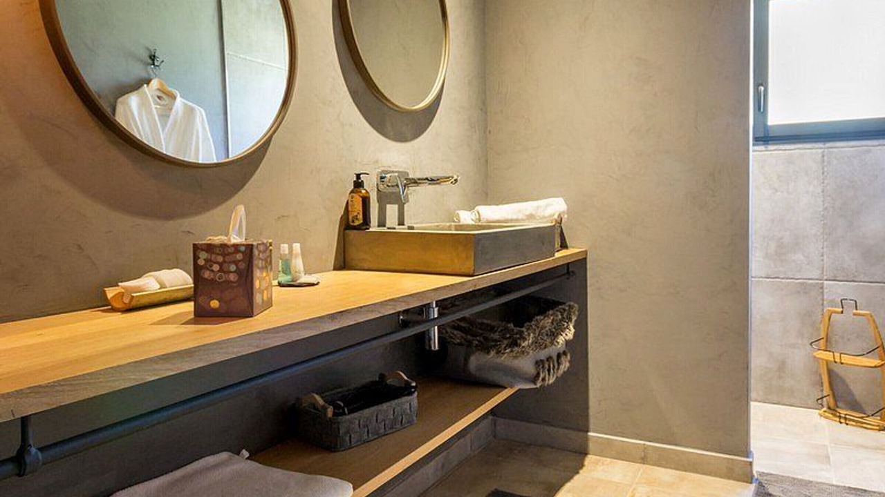 Photo of Bathroom in Ligne