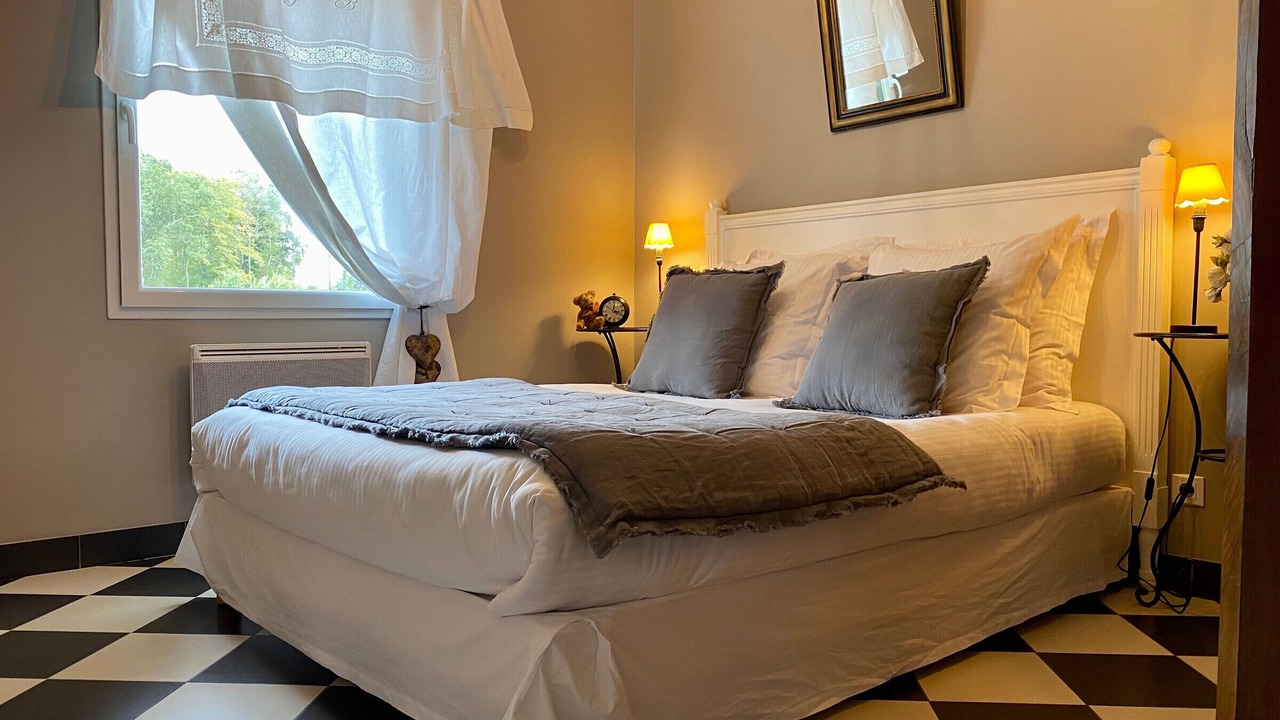 Photo of Bedroom in Chateau-Thebaud