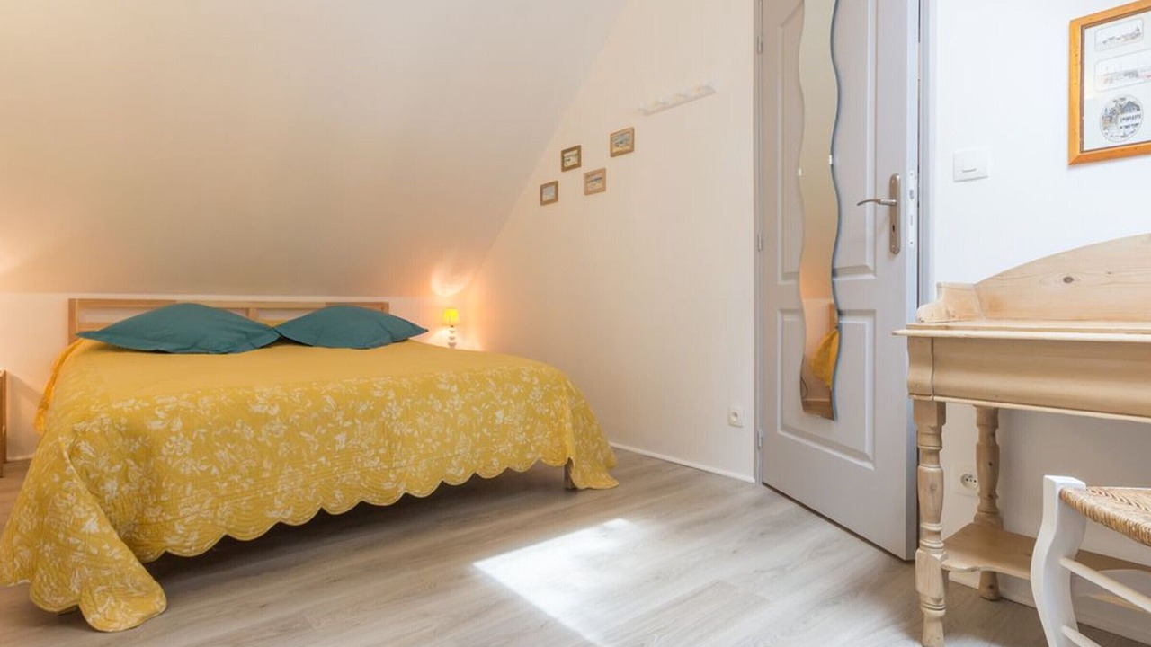 Photo of Bedroom in Donges