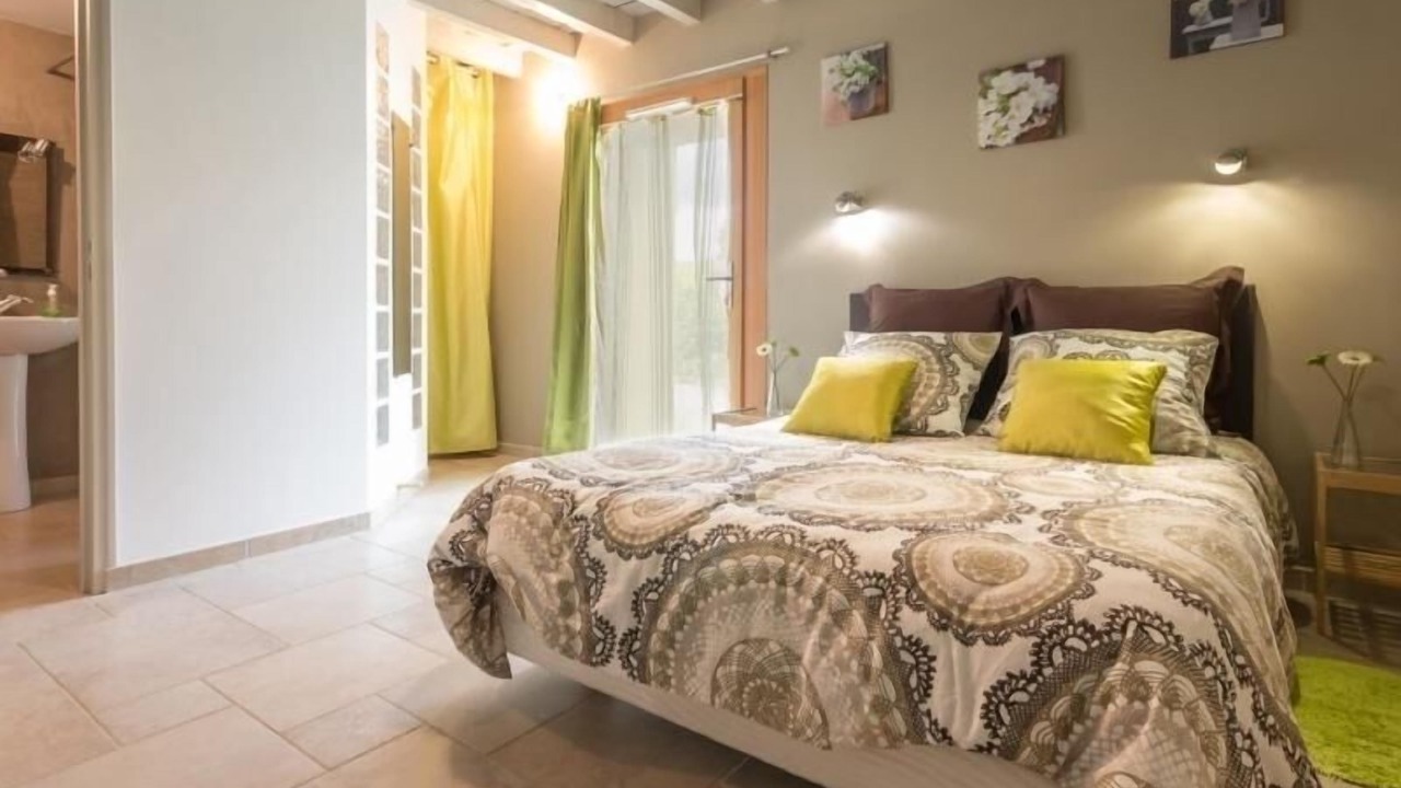 Photo of Bedroom in Vay