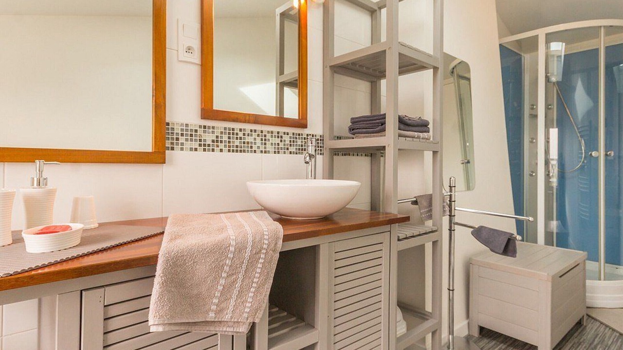Photo of Bathroom in Pornic