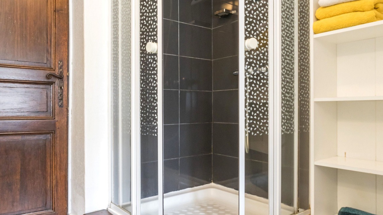 Photo of Bathroom in Teille