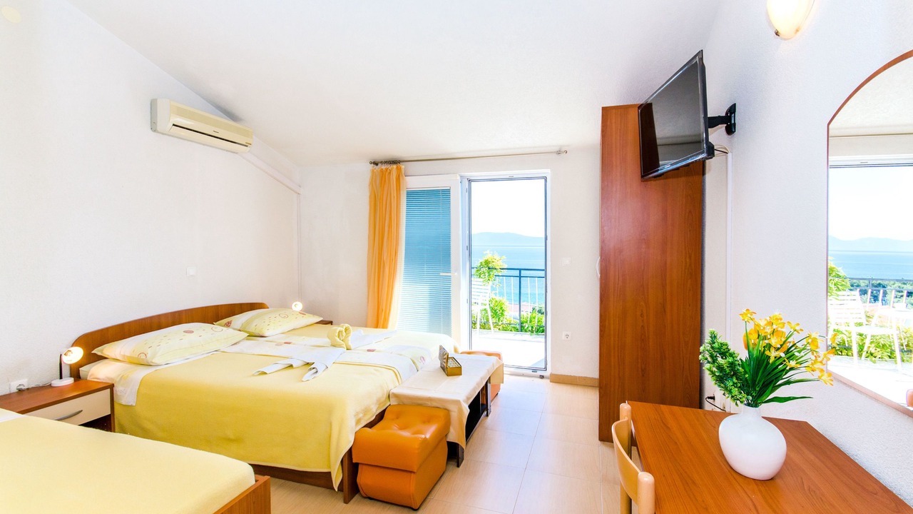 Photo of Bedroom in Blato