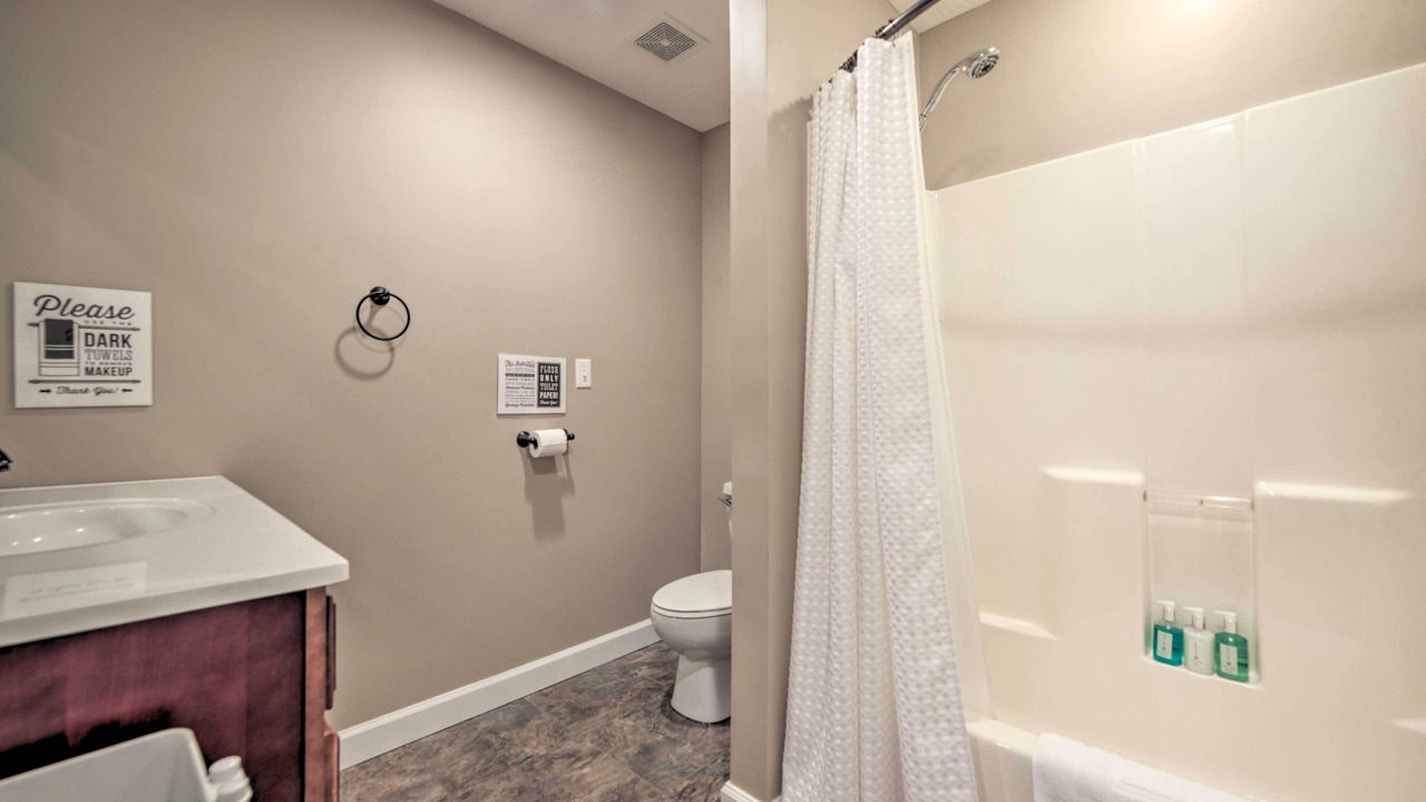 Photo of Bathroom in Eddyville