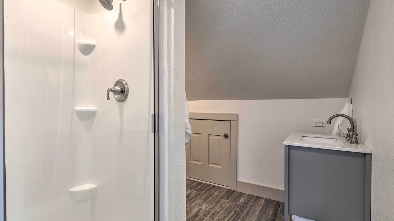 Photo of Bathroom in Schulenburg