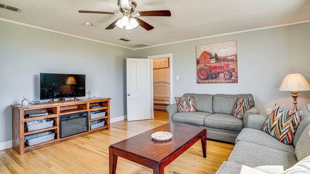 Photo of Livingroom in Rosston