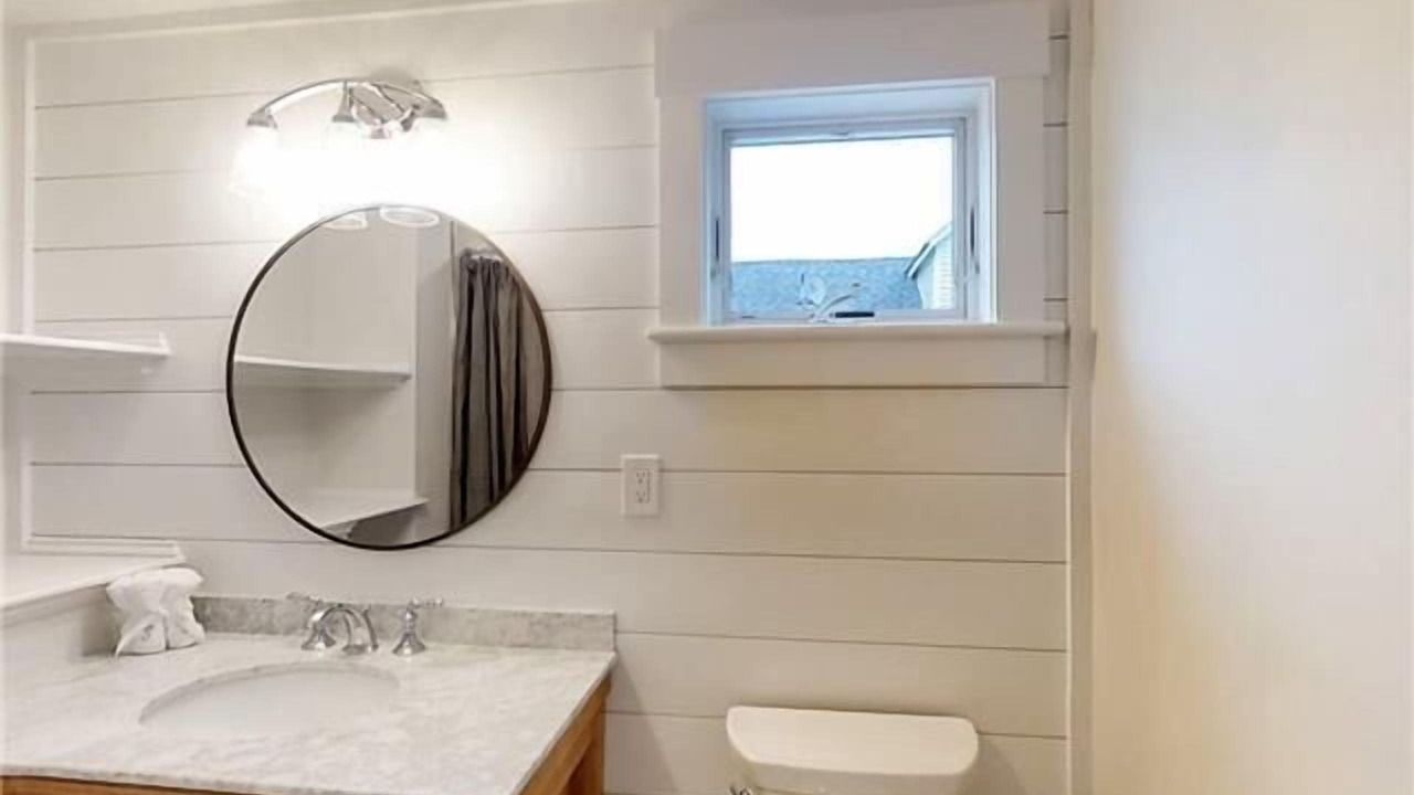 Photo of Bathroom in Ocean Park