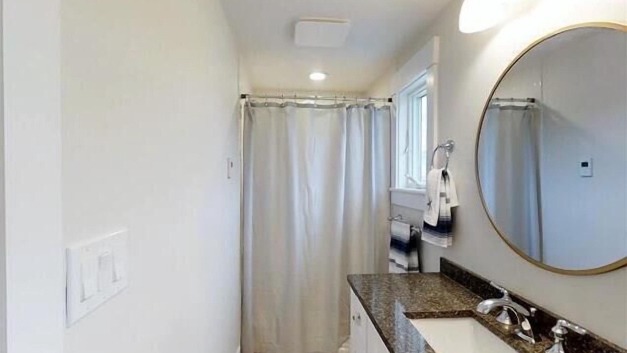 Photo of Bathroom in Ocean Park