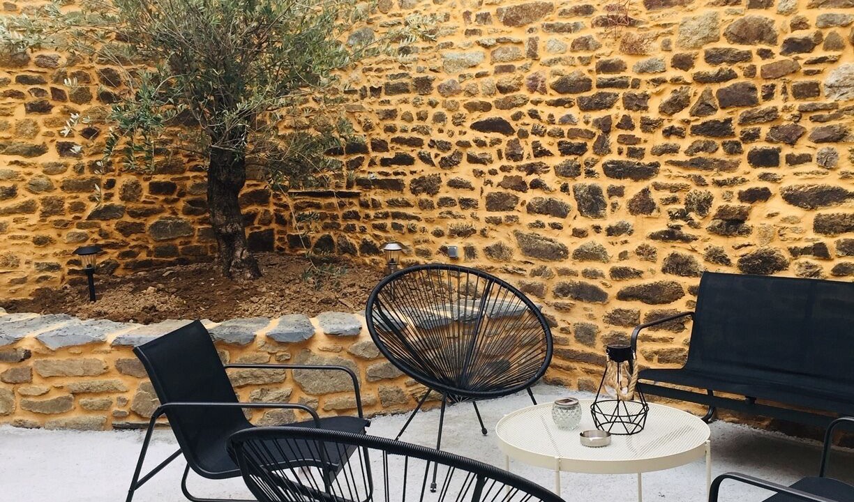 Photo of Patio Balcony in Saint-Vincent-sur-Oust